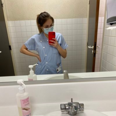 23 yo • infirmière puéricultrice 👶🏼💉