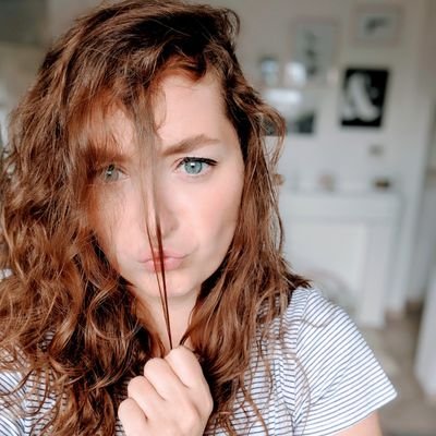Oh du meine Güte! Ist das hier diesen Twitter?
Instagram: https://t.co/radX9Y1ej3
Twitch: https://t.co/sskSDMC8kK
Podcast: https://t.co/gMieX2CNre