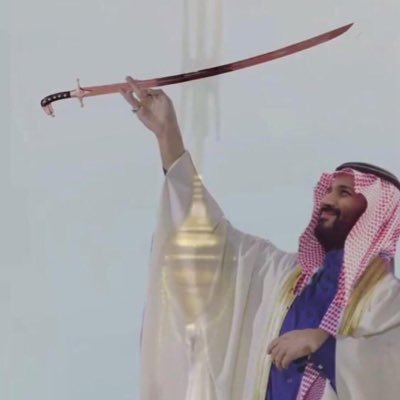 الكلمات لاتصف مانشعر به؛ لكنها تقرّبه؛ دائمًا يبقى شيء في القلب؛ لا يحويه إلا القلب! 🇸🇦❤️🇸🇦❤️