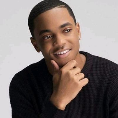 elitevision12's profile picture. 