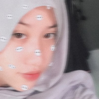 AthirahBasirah's profile picture. tiyahahmd