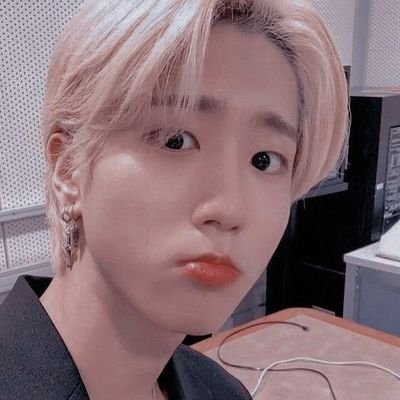tweet @jisungdetail para uma surpresa! ♥︎ jisung will always love you.