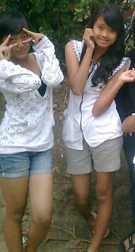 yuliratna_sari's profile picture. 