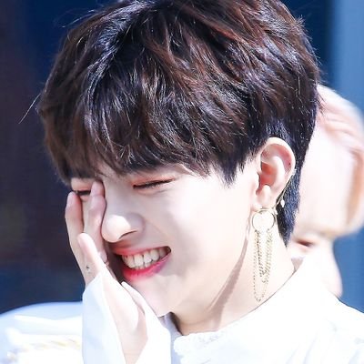 victon__apink's profile picture. #victon #빅톤 #에이핑크 Dedicated to the soft Victon group💙💛💙💛💙 and their sisters Apink💗💗💗