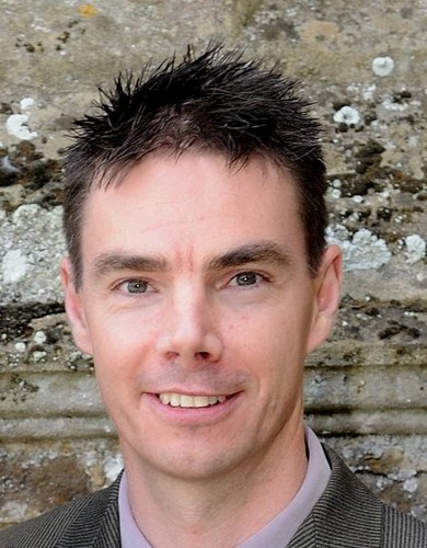 Owner and General Manager of a luxury 4 & 5 star self catering apartment complex in Louth. Currently motivated by motor sport and on-line marketing.