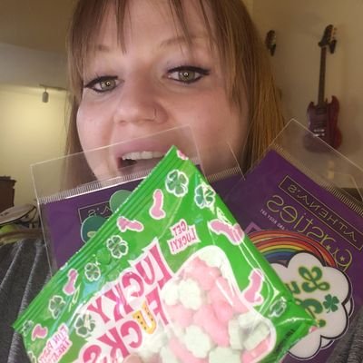 Goddess_13314's profile picture. Life is too short. Laugh. Love. Live. Never take the small things for granted. ☺