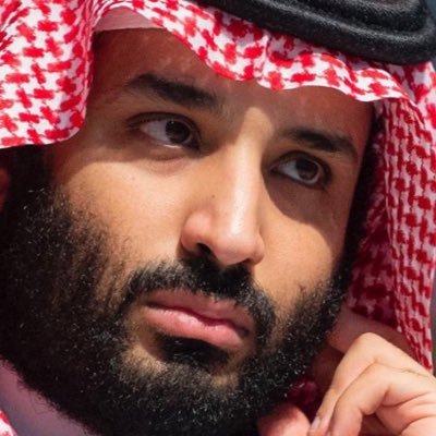 طبيب أسرة، و مهتم بالأعمال التطوعية.