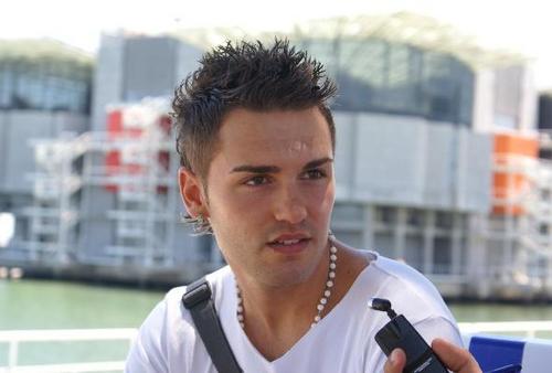 arturzinhoo's profile picture. 