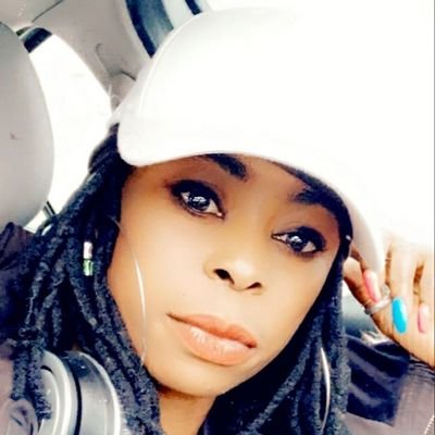Artiste, danseuse, chorégraphe, professeur Zumba Afro Move, Danse africaine - Strasbourg, Dakar
Page Facebook : SONKO DANSE
🇸🇳🇫🇷
