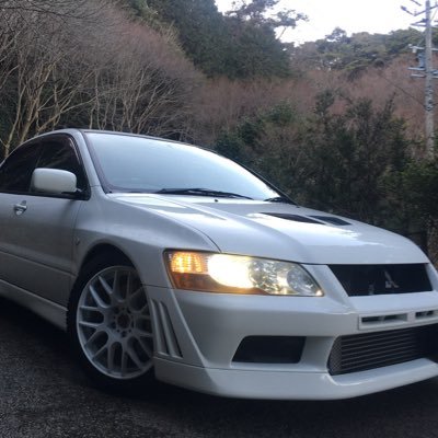 子供の頃から車好きで、念願のランエボ乗り。 しかしまさかのアーケードゲーマー。エクバ2(本アカ:サンパウロ サブアカ:しごおわbot)、湾岸を主にやってます。無言フォローも歓迎です。 PSNID:sun_paulo ヘッダー提供:@nose_EXVS2