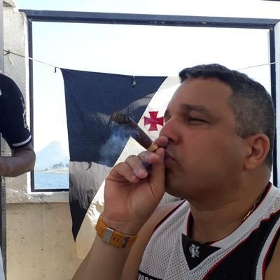 Engenheiro Civil formado pela Universidade do Estado do Rio de janeiro, Vascaino Raiz e Portelense graças a Deus!