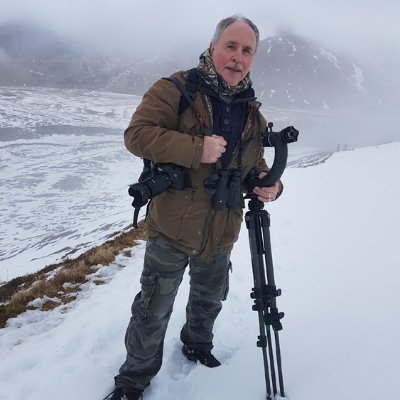 Lifelong birder ,nature lover and Wildlife Photographer, Usually found wandering in the countryside. Footie fan ( Plymouth Argyle and West Ham )