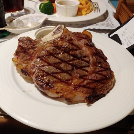 kirayamato103's profile picture. 職業貓奴