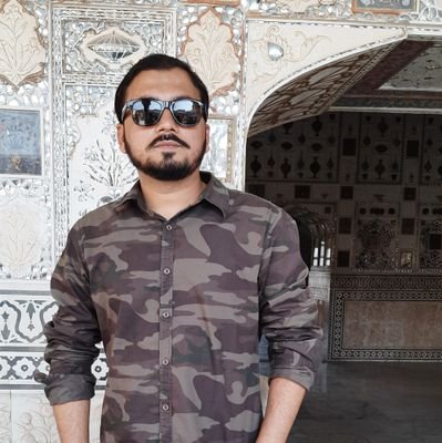 devdude007's profile picture. 