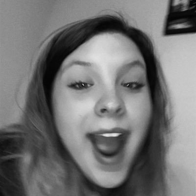 baddbitchhh4200's profile picture. :) why you lurking...