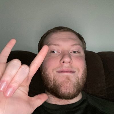 chris_coffman14's profile picture. HAHS graduate. Wrestling fan. Gamer. Certified stud muffin.