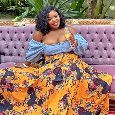 Fashionessa_'s profile picture. Snap- Shenessa IG@fashionessa__#hairandmakeupbynee 💄💇🇭🇹🍫 #RIPAFIYA 👭💝