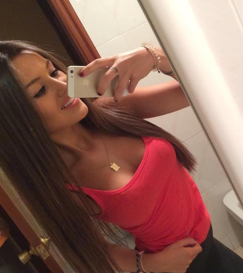 A beautiful, young and lonely girl is eager to meet new people.Follow me if you want to receive my sexy photos in Direct