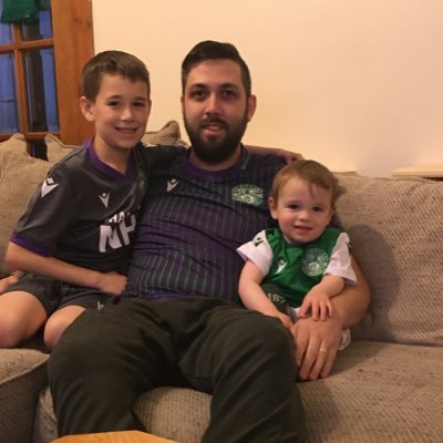 MC8R1D3_1988's profile picture. private hire driver/ full time comedian