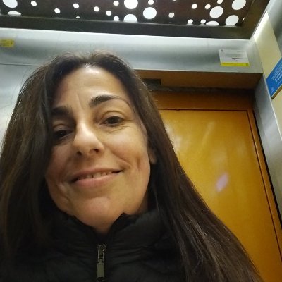 Socialista de cap a peus!
Estoy en un momento que quiero descubrir cosas nuevas en la vida.🌹
