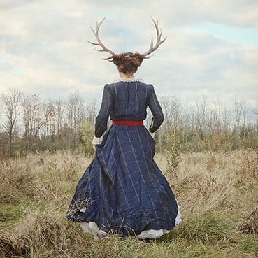 Entre Paris et les Cévennes. #Oùatterrir #Volèmeviurealpais Histoire des luttes et des lieux. Historienne du dimanche   #Ecoféminisme #antinuke #musiquetrad