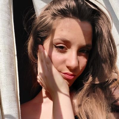 𝑳𝒊𝒇𝒆 𝒊𝒔 𝒕𝒉𝒆 𝒂𝒓𝒕 𝒐𝒇 𝒅𝒓𝒂𝒘𝒊𝒏𝒈 𝒘𝒊𝒕𝒉𝒐𝒖𝒕 𝒂𝒏 𝒆𝒓𝒂𝒔𝒆𝒓 𖧷
*ig: @@ diisabell.___ *