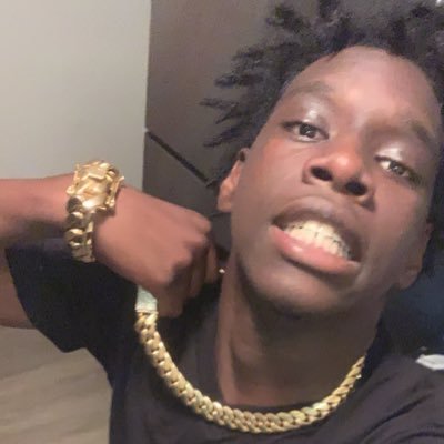 bustafree15's profile picture. Young trap🏚 nigga never scared to go and get it 📶💰