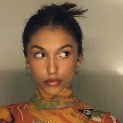 yes, like the witch • marketing @ mulberry • chaotic pisces • she/her • 🇬🇾