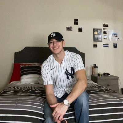 leo_samaniego13's profile picture. RHLM