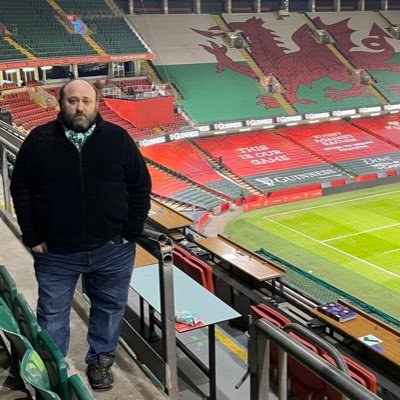 rugby, cricket, films @gtfm_radio - producer/presenter @ClwbCymraeg Tuesday 7pm @theffilmshow Sunday 4pm 📻 107.9fm📱gtfm app 💻https://t.co/qDxpwXVvPo 🖲 play Gtfm