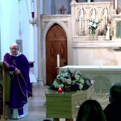 Funeral live stream and recording, I provide a good quality service at a very fair price that families can afford. Based in Nottinghamshire but will travel.