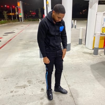 girlthatsslarry's profile picture. Txsu’23🐯Ocean Of Soul🌊WDF BADITUDE⁉️ #euphocity 🎺 Athletic I Play Everything #LongLiveMyMomma