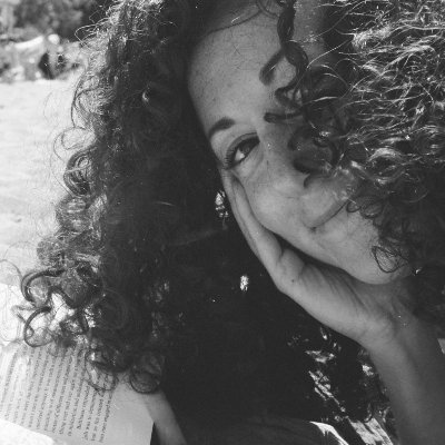 LyndsLaB's profile picture. resembles a human being. she/her.