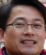 옥천에서 꿈과 희망을 먹고사는 40대 사나이
평화/행복/정치/영화/등산/트윗