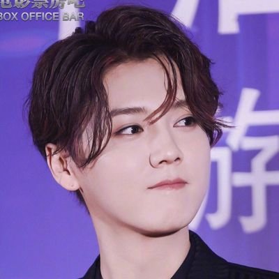 🌟鹿晗🌟 english subtitles for luhan content | please dm/cc me anything you would like me to translate!