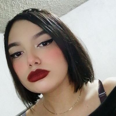 Que se note que eres diferente, no por tu ropa o dinero, si no por tu corazón.
