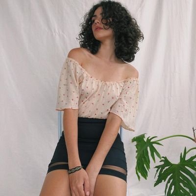 .Caminho se conhece andando
Então vez em quando é bom se perder.