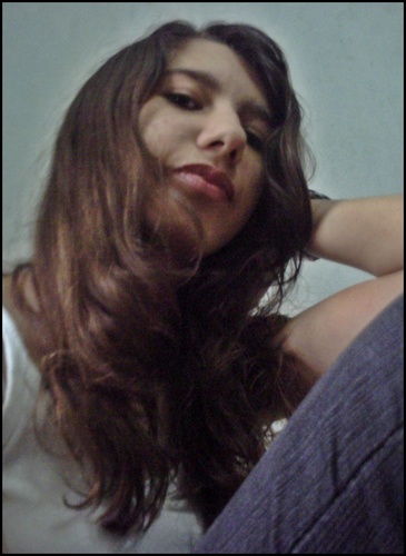 alinelaraujo's profile picture. 