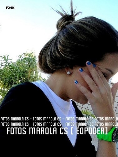 Shopping, Curtir, Sair com as amigas,Cinema *-* sorrir, chorar, brincar, ser feliz e se for pra viver vou viver com força de vontade (: