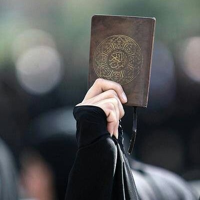 اللهم خُذ بحقّنا، وانتقم من ظلمنا، واحلُل غضبك على من سفك دماءنا، ونقضَ ذمارنا، وقَتلَ حُماتنا، وهتك عنّا سدولنا