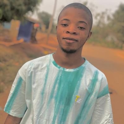 I'm oluwadamisi godsent.......add up on Whatsapp 08142150954