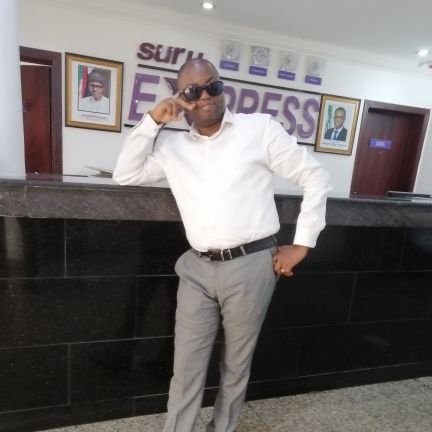 bayto33's profile picture. 