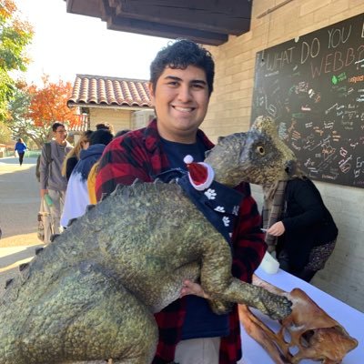 Paleontology Ph.D student at UWyoming. Sauropod dinosaurs. Hispanic scientist and comic book lover.