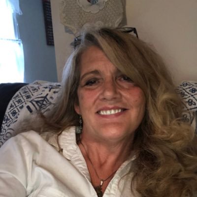 Living with MS. Mother to 2 girls and 2 boys. Grandma to 5 boys and 1 girl. #wehaveMS. Note: Scammers don’t even pm me! if you do I’ll block you 😂