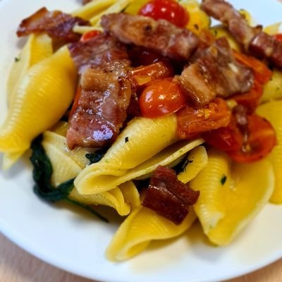 Qn00110's profile picture. #Moto#BMW#Hardcore