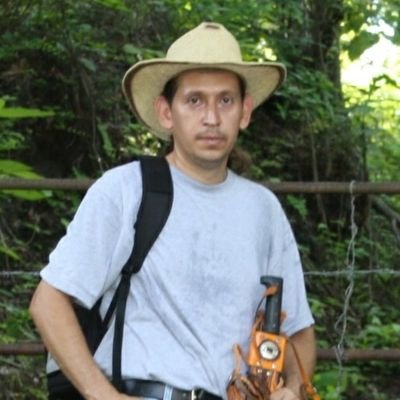 khectorm37's profile picture. Puesta Nuestra Fe en Dios...Soy inmensamente feliz de ver como esta cambiando El Salvador...un futuro brillante nos espera... 
#BancadaCyan #EstoyConBukele