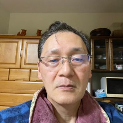 50歳で 脳卒中を患い 会社を辞めて、、今は知立駅の近くのA型事業所のこもれびで働いていますよ。今還暦です。