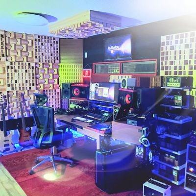 Recording Studio with 20+ years experience, Recording, Mixing, Music production, Voiceover, Music Videos.