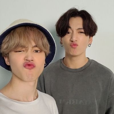 BTS76493543's profile picture. Be who you are, but like an Army you will not be  💜💜🎶