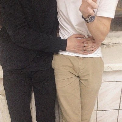 inlovewtimmy's profile picture. dms are open 🏳️‍🌈